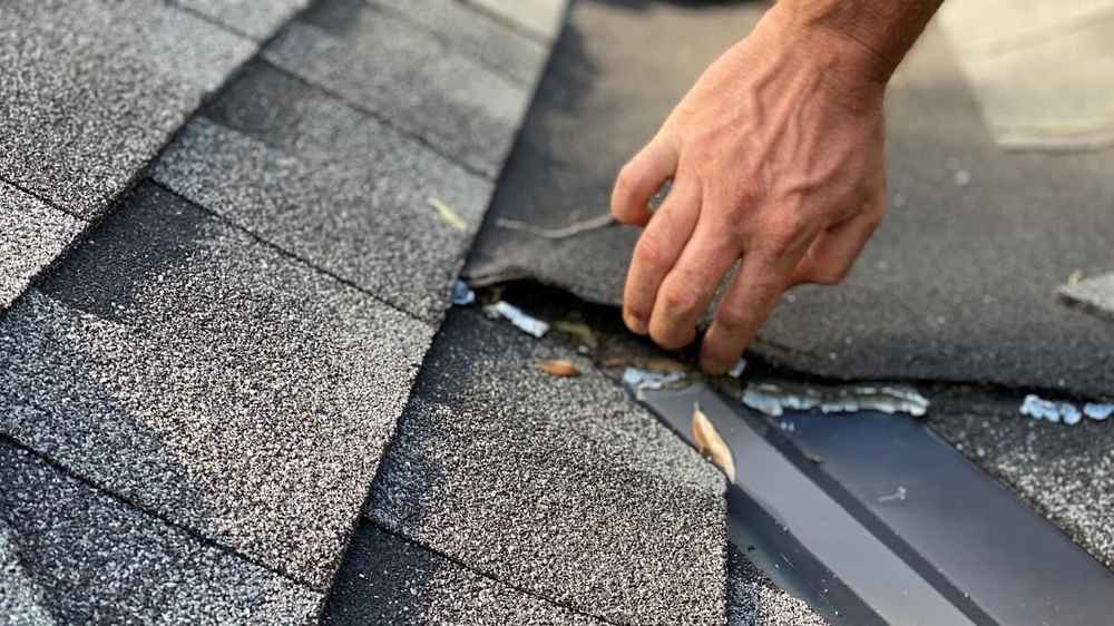 trusted asphalt roofing contractor