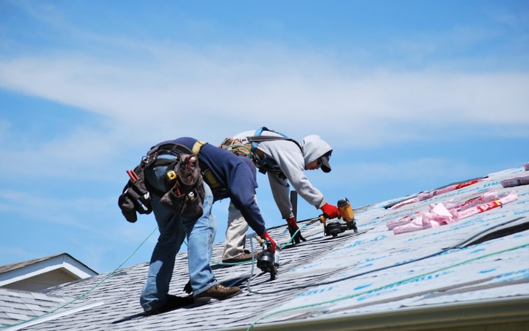 How to Choose the Right Roofing Contractor in Maple Grove